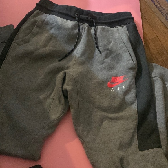 Nike jogger outfit - Picture 7 of 8